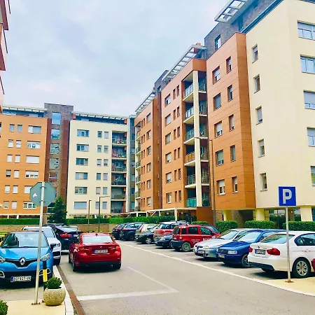 Maximus Lux Appartement *